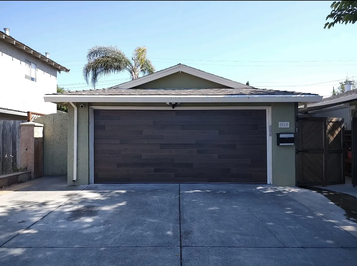 Valiant Garage Door real job photo 43: Gallery Priority 03